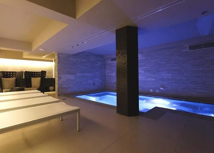 Ξενοδοχείο Europa Design 1877 4*